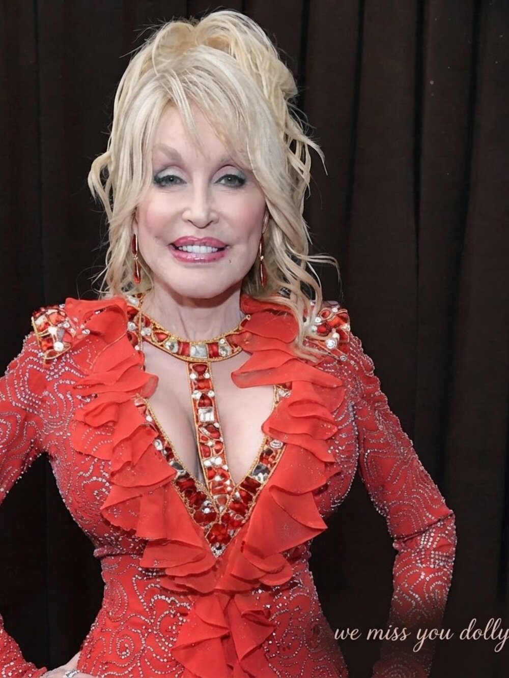Dolly Parton 18 × 24 Roll-Up Poster for Sale A must-have collectible for any Dol